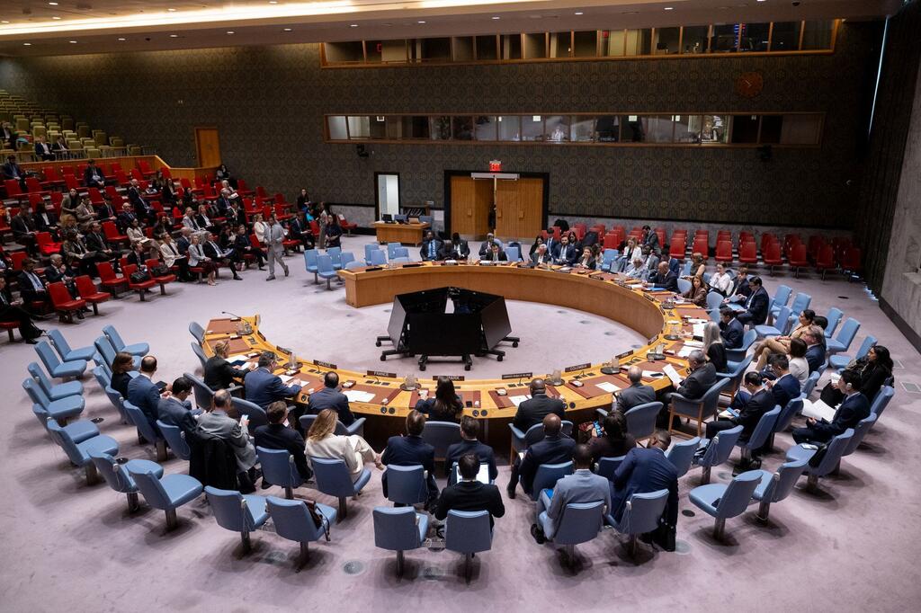 Заседание Совета Безопасности по вопросу о сотрудничестве между Организацией Объединенных Наций и Европейским союзом.